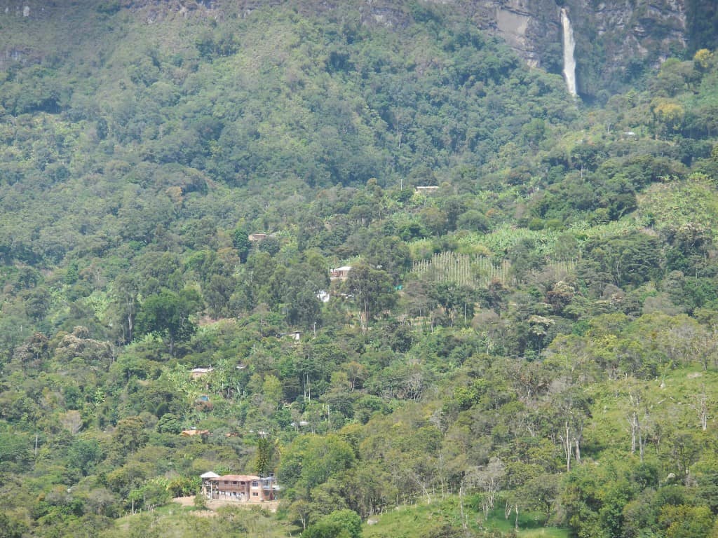 finca-n-falls