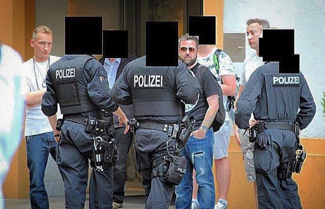 Luke Rudkowski Dan Dicks Jeff Berwick Bilderberg Polizei - The Dollar Vigilante